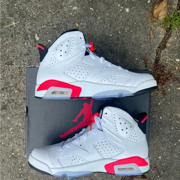 Jordan | Shoes | Air Jordan 6 Infrared Size 5 Used | Poshmark display picture 1